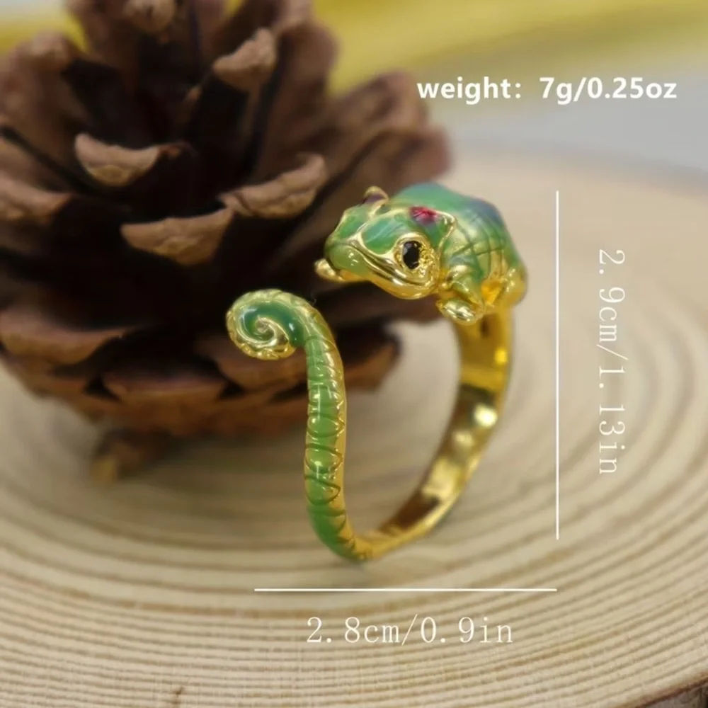 Green Chameleon Adjustable Ring. Lizard Adjustable ring. Gecko Adjustable ring - Picture 2 of 7